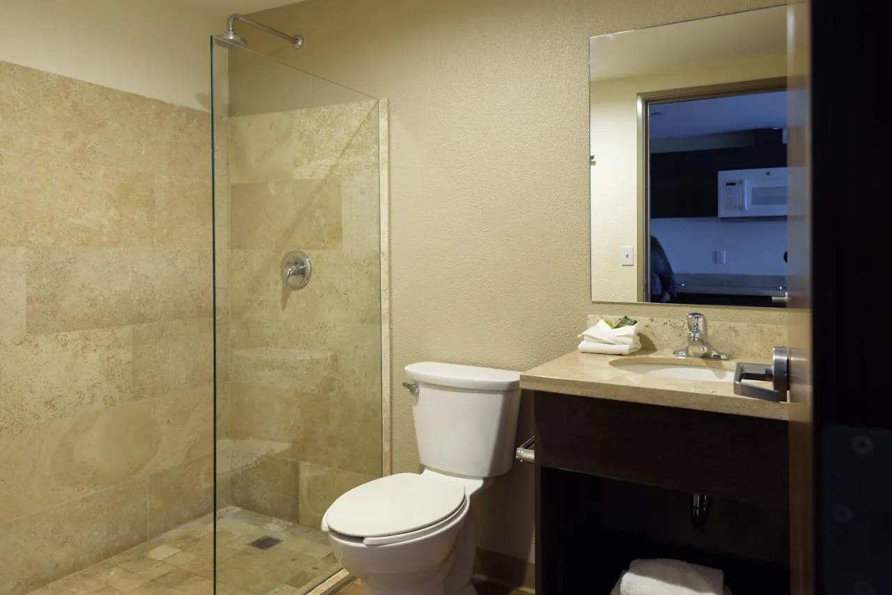 Extended Suites Cancun Cumbres
