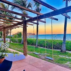 Gasthof Punta Me Beach Suites, Cancún
